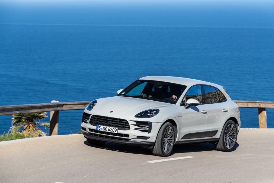  Porsche Macan S (95B) 2018 года  (WW) (фото 27 из 235)